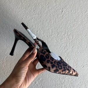 LEOPARD SLING BACK COURT SHOES